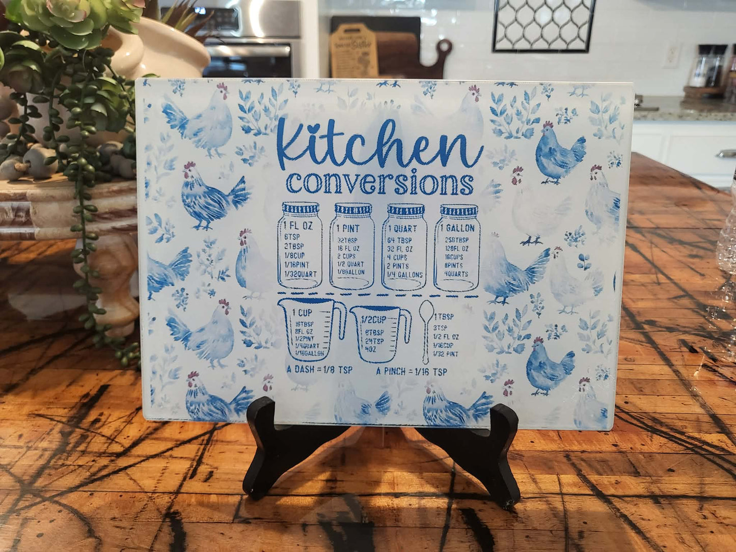 Quaint Kitchen Conversion textured Tempered Glass Cutting Board